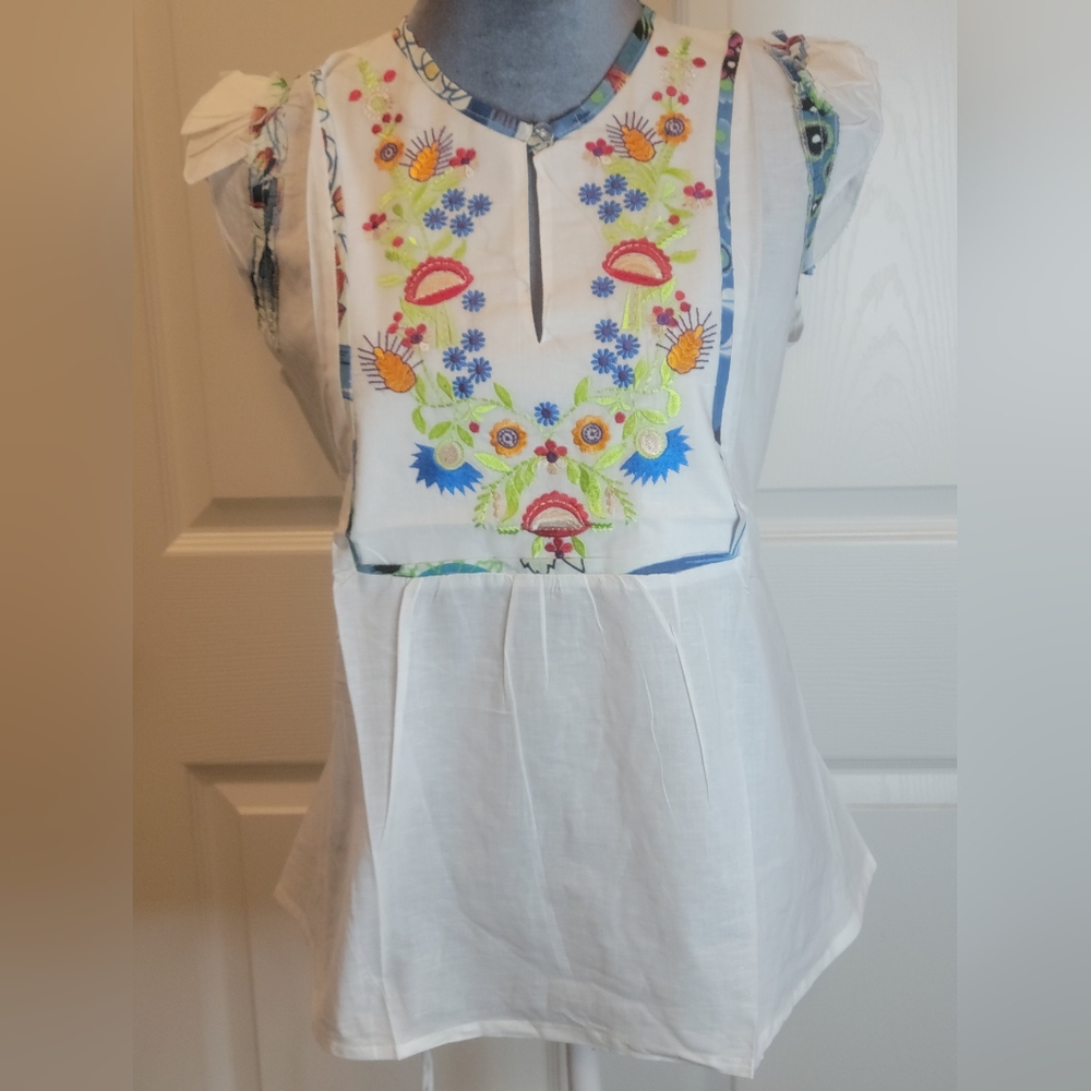 NWT Just Funky Apron Tie White Blouse With Floral Embroidery
